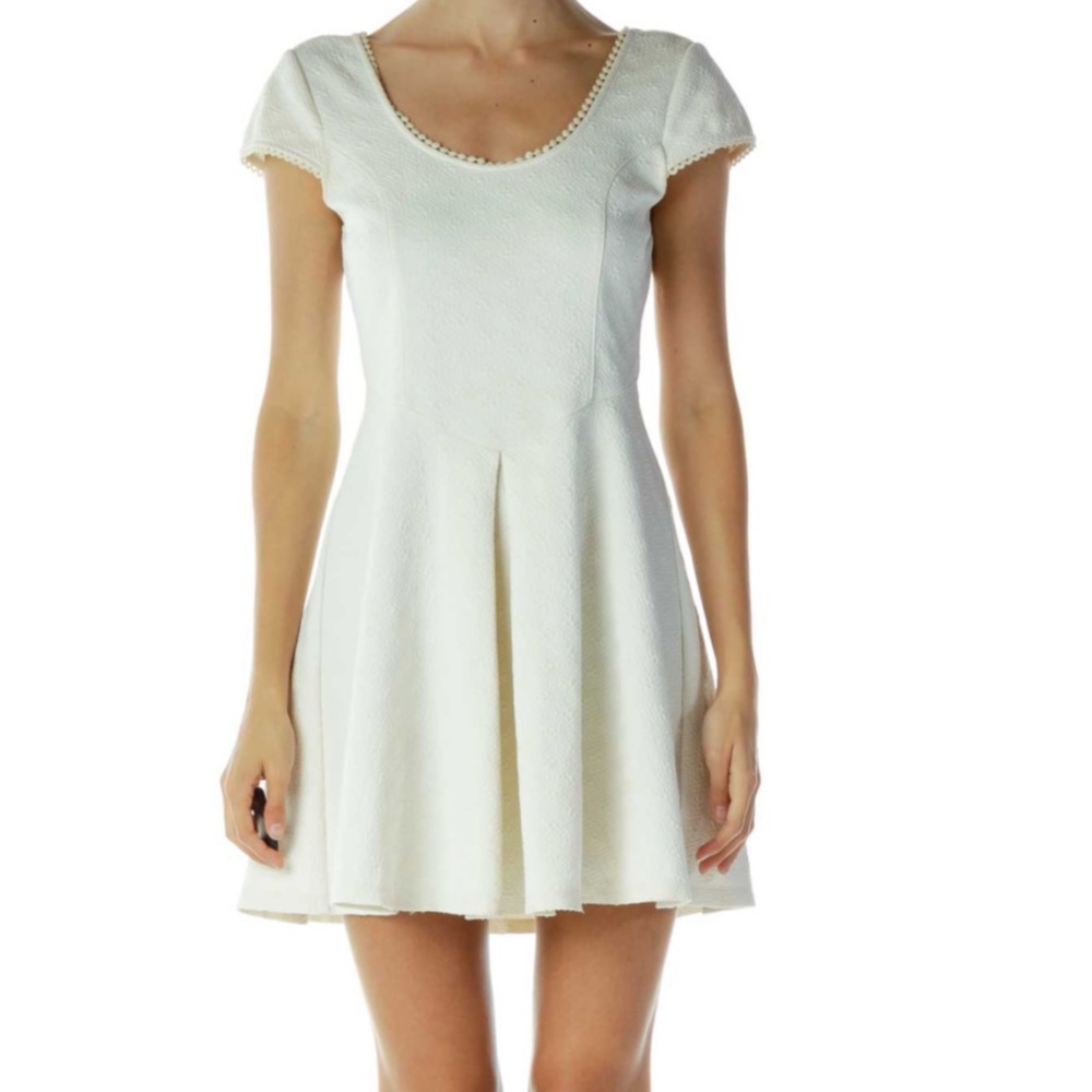 Free People Cream Jacquard Cap Sleeve Skater Dress Size: Medium